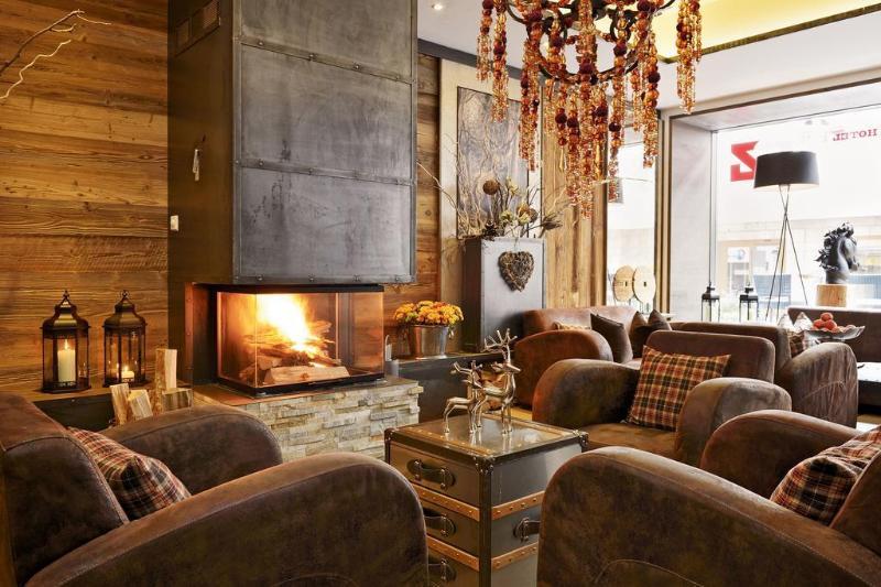 Hotel Loeffler Санкт-Мориц Экстерьер фото
